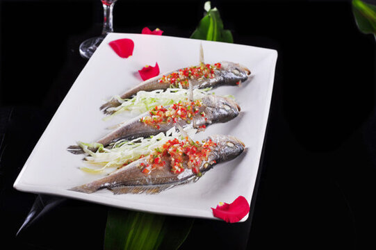 秘制小黃魚