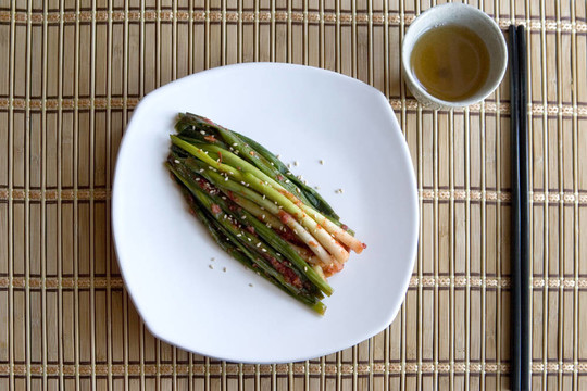 茶葉；筷子；泡菜。