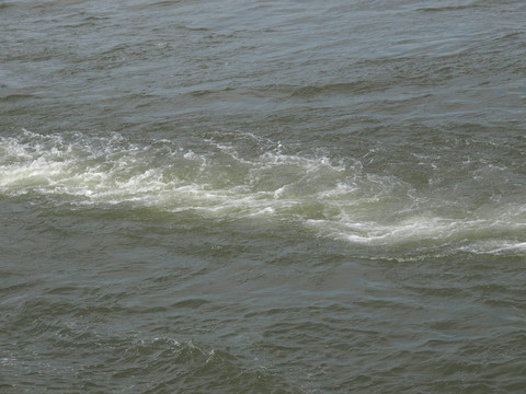 水