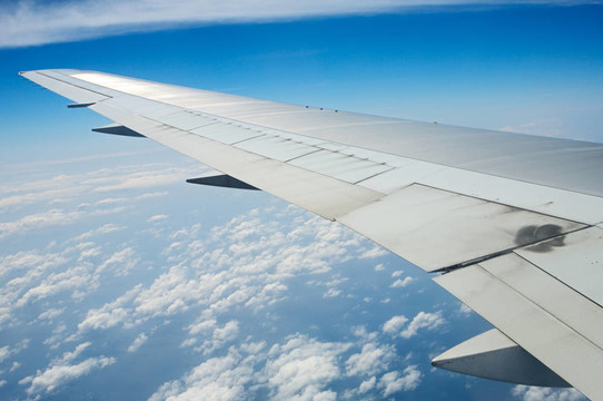 飛機(jī)機(jī)翼