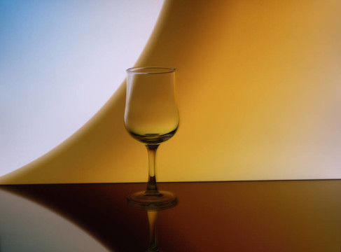 酒玻璃折射圖案
