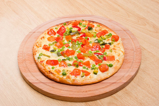意大利蔬菜披萨。neapolitano