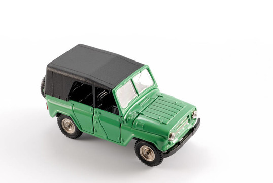 收集尺度模型越野車
