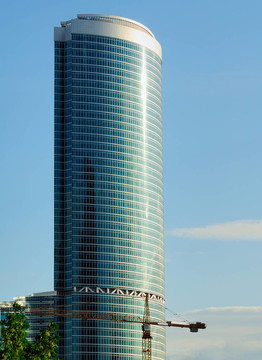 用玻璃建造摩天大樓；莫斯科市莫斯科市國際商務(wù)中心綜合體的鋼鐵和混凝土