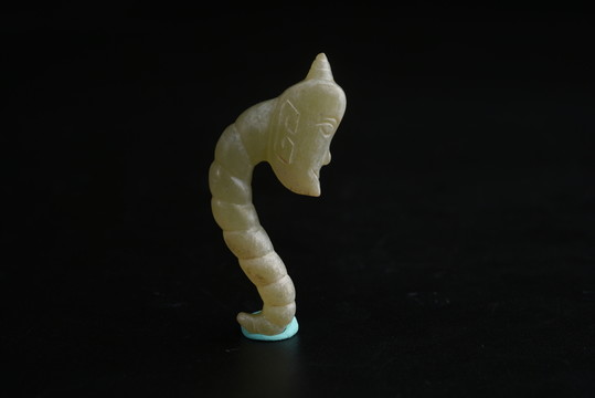 玉器 周人面蠶玉件