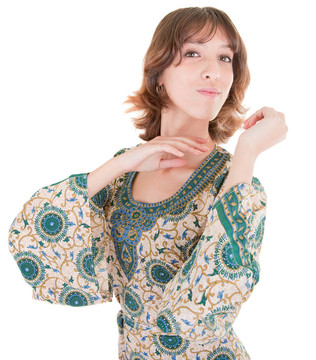 東方服裝的年輕女孩