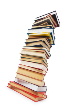 白色背景下的書籍堆疊