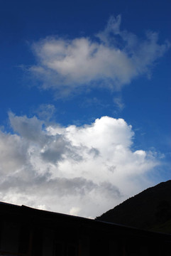 尼泊爾美麗的山地鄉(xiāng)村景觀