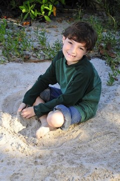男孩在Beach