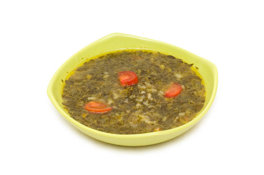 白色背景上的一碗湯