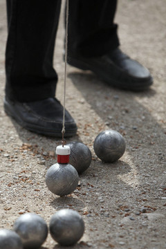 Boules（滾球）游戲；法國里維埃拉