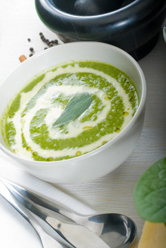 菠菜湯