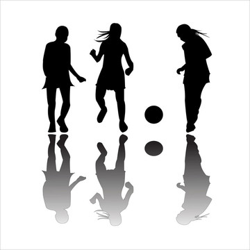 女孩子踢足球