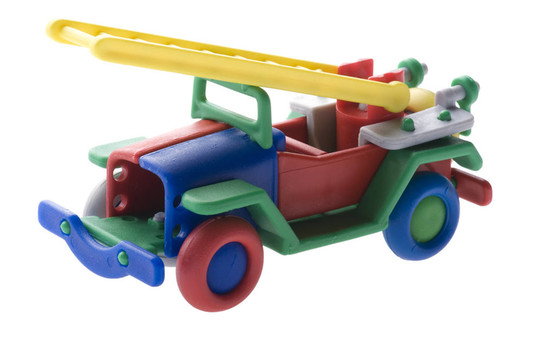 玩具消防車收起來