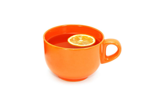 一杯茶和一個檸檬