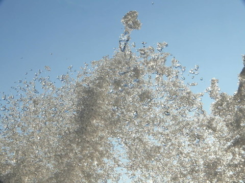 藍(lán)色的天空的冬季