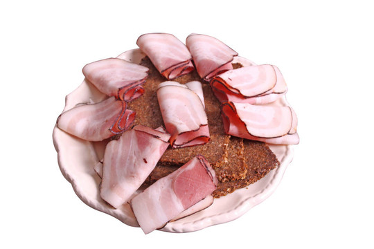 黑面包和熏肉