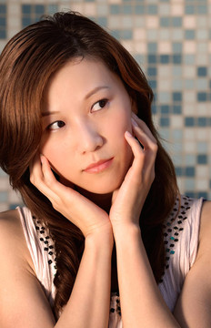 美麗的亞洲女子