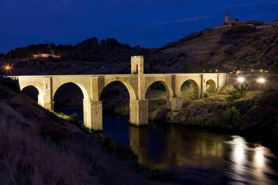 羅馬橋；阿爾坎塔拉；Caceres Province；埃斯特雷馬杜拉；西班牙