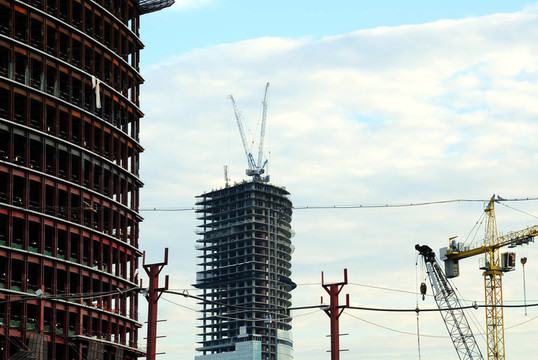 用玻璃建造摩天大樓；莫斯科市莫斯科市國際商務(wù)中心綜合體的鋼鐵和混凝土