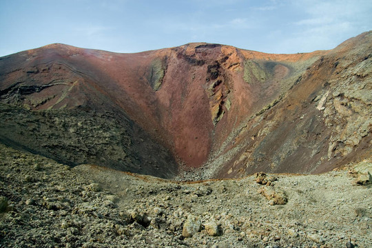 在國家公園蘭薩羅特島蒂曼法亞火山口；
