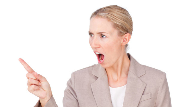 憤怒的金發(fā)女商人指向