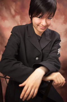 多民族的女孩帶來的肖像