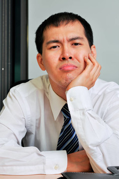 傷心的工人