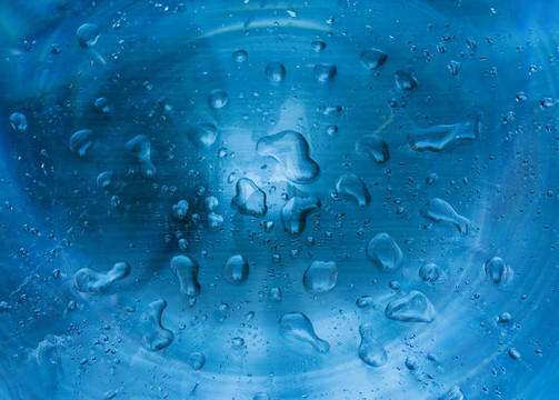 水上的泡沫