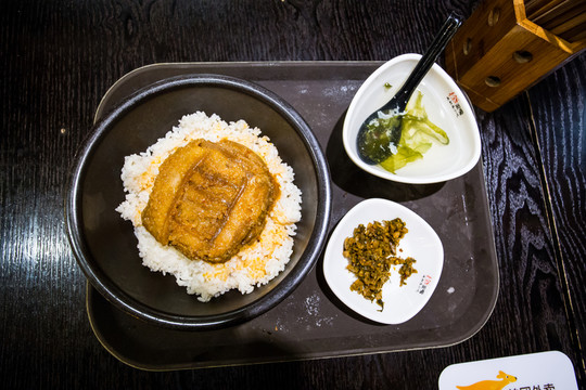 梅菜扣肉飯