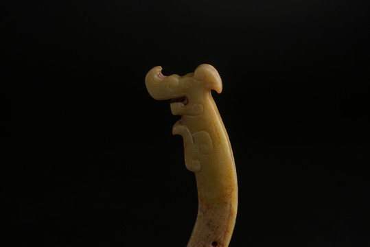 玉器 戰(zhàn)國(guó)龍紋牙沖