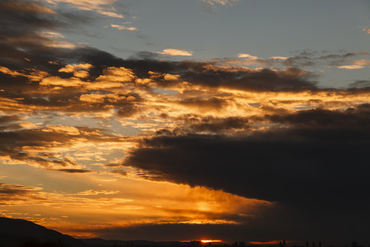 夕陽(yáng)