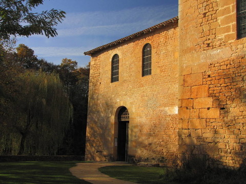 老教堂；Saint Leon