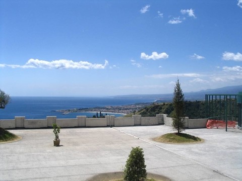 小鎮(zhèn)陶爾米納西西里島；意大利