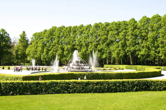 在Herrenchiemsee城堡公園噴泉