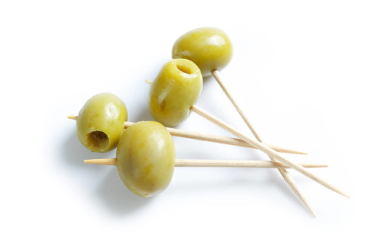 綠橄欖和牙簽