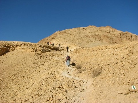 在Wadi zeelim遠(yuǎn)足。