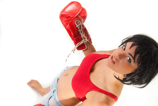 紅handshoes女拳擊手