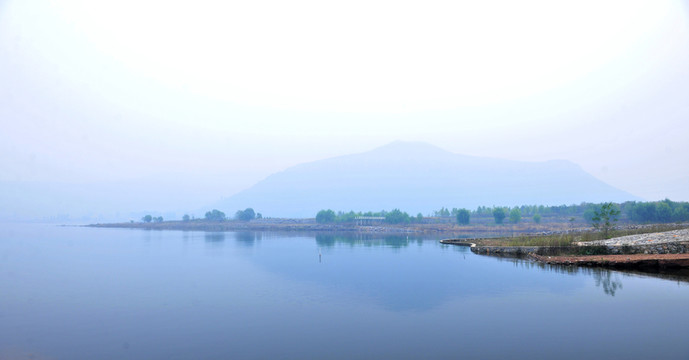 河岸風(fēng)景  水庫(kù)