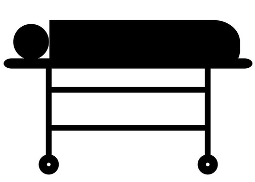 人躺在床上準(zhǔn)備手術(shù)的醫(yī)院