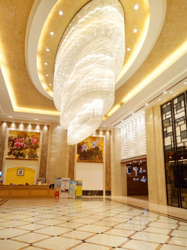 酒店大堂豪華吊燈