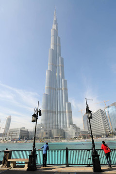 在世界上最高的摩天大樓——Burj Khalifa；阿聯(lián)酋迪拜