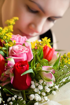 女孩與花