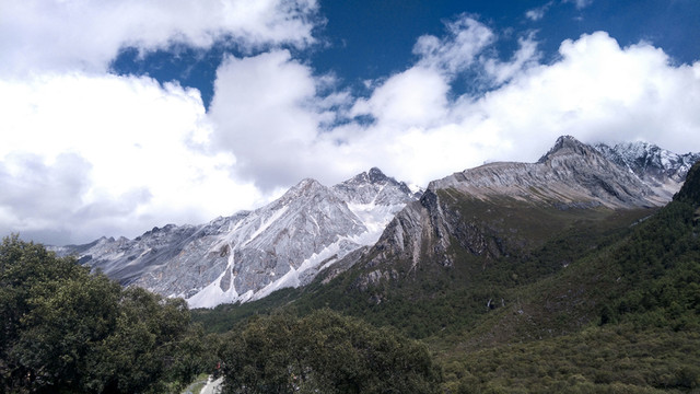 高原藍天山脈