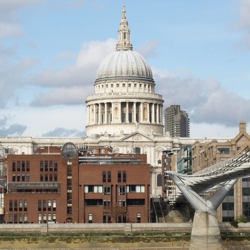Saint Paul；英國