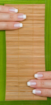 美人Flyer DIN lang（100x210mm）
