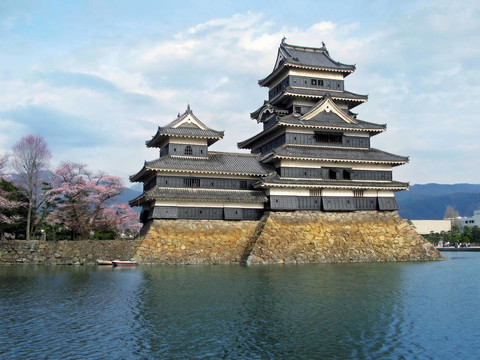 Matsumoto Castle；日本。