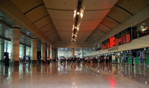 大連機場；中國。