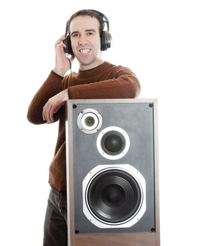 男人聽音樂