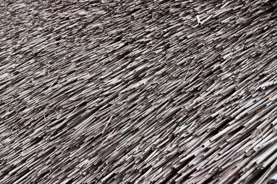 風(fēng)化的Straw Roof